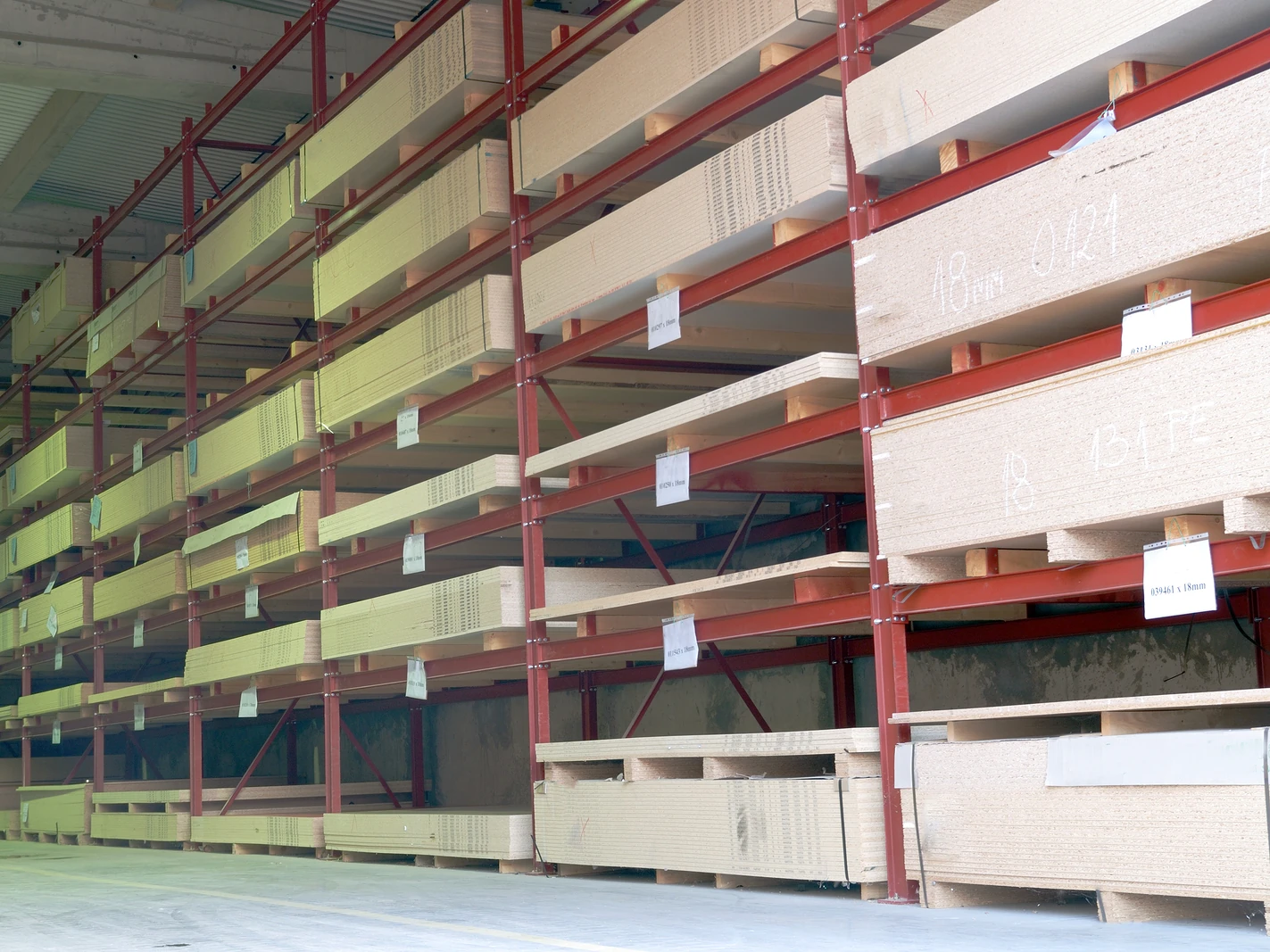 Industrial warehouse pallet and cantilever racking system